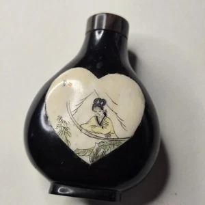 CHINESE NATURAL HORN SNUFF BOTTLE ENGRAVED Woman Antique - Picture 1 of 11