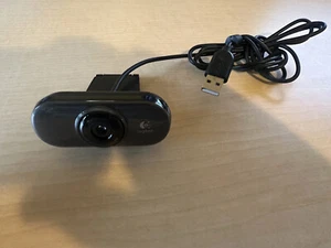 Logitech C210 Web Cam Model V-U0019  1.3MP 640x480 USB Video Camera - Picture 1 of 2
