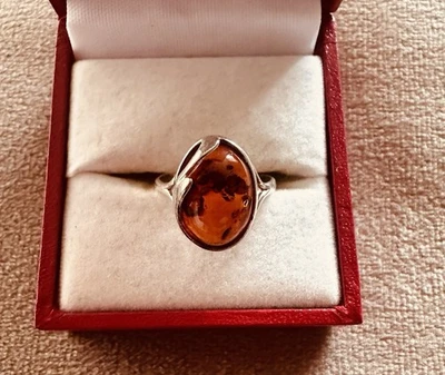 Amber & Sterling  Silver Ring. - Image 1 of 4