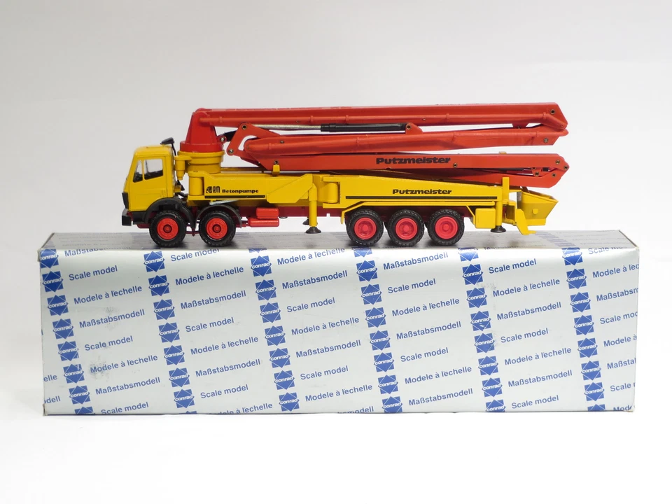 Mercedes Benz Putzmeister M52 Concrete Pumper - 1/50 - Conrad #3086 - MIB - Image 1 of 4