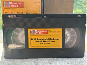 Building Model Railroad Wood Structures Wesolowski 15003 Kalmbach Video VHS - Bild 1 von 2