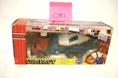 JOAL 1/50 比例 - 336 - 沃尔沃 FH12 420 CEMENT 混合器 LORRY 黑色/蓝色 - 盒装 — 第 1/4 张图片