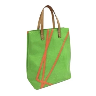 Louis Vuitton Monograma Vernis Reade MM por Robert Wilson Foto 1 de 4