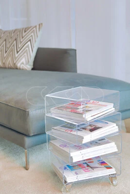 Tavolino, Comodino, Carrellino Portariviste in plexiglass trasparente - Immagine 1 di 4