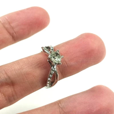 Women's Ring Size 7 brass Silver Plated Prong Setting Crystal - Image 1 of 4