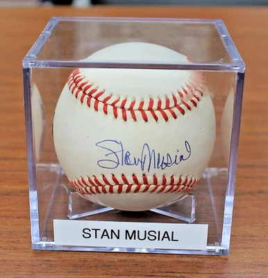 STAN MUSIAL Autographed Official Baseball ST. LOUIS CARDINALS Beckett Authentic - Image 1 of 2
