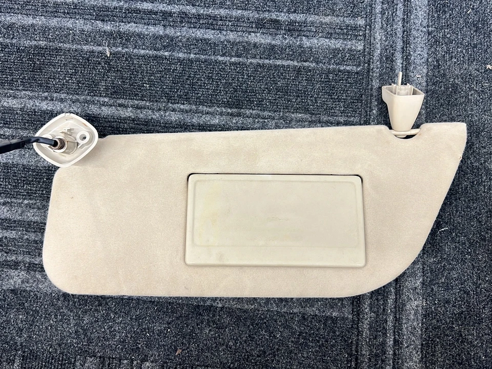 Parasol izquierdo camioneta Ford F-250 2002-2007 VH4707-826363 Foto 1 de 4