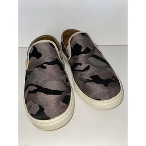 Olukai Damen-Slipper Größe 6 Pehuea Pa’i grau schwarz Camouflage elastischer Zwickel hervorragender Zustand - Bild 1 von 6