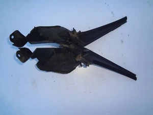 2012 HONDA JAZZ WINDSCREEN WIPER SHIELD CORNER TRIM COVER PAIR 2011-2014 - Picture 1 of 9