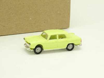 Norev Micro Miniature 1/86 HO - Peugeot 404 Gialla - Immagine 1 di 3