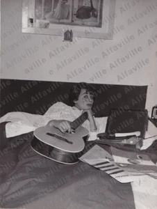 Sandra Mondaini. FOTO ORIGINALE.Nel retro timbro d'Agenzia e didascalia cm.24x18 - Picture 1 of 3