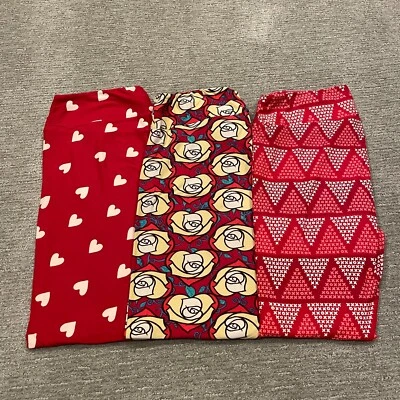 Lote de Leggings LuLaRoe TC Feminina Alta Curvilínea Corações dos Namorados Rosa Bela e Fera - Imagem 1 de 4