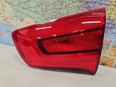 2014-2015 Kia Sportage RH Passenger Side Inner Tail Light OEM. 92406-3W500 - Изображение 1 из 4
