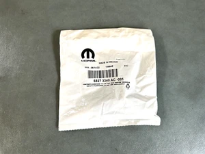 Mopar OEM NOS 68273340AC Key Blank And Transmitter 2005-2007 Jeep Liberty - Picture 1 of 3