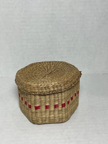 Vintage Woven Pine Needle & Red Accent Basket With Lid Trinket Box Folk Art Cover