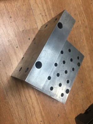 SUBURBAN 工具正弦板 6 X 6 X 4 — 第 1/4 张图片