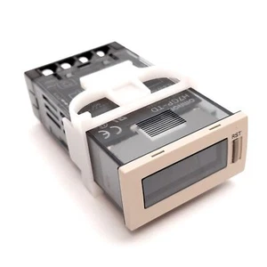 Omron H7GP-TD Time Counter, 12-24VDC, 0.1h to 99999.9h / 1s to 99h 59min 59s - Picture 1 of 4