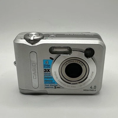 Casio QV-R40 Digital Camera 4MP Silver Y2K Retro Digicam Tested Working - Image 1 of 4