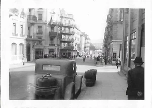 COAL OPERATED CAR Geneva 1945 VINTAGE 40's FOUND PHOTO b + w GI SNAPSHOT 59 51 C - Picture 1 of 1