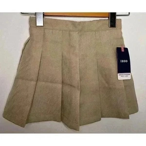 BNWT Girl’s Izod Pleated Skirt in Beige Size 5 yrs. - Picture 1 of 9