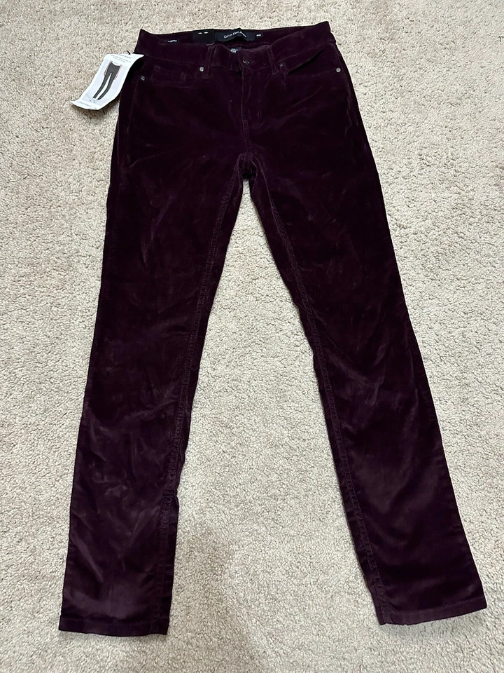 Calvin Klein Jeans Women's Ultimate Skinny Corduroy Low Rise Pant Size 6 x 30 - Imagem 1 de 4