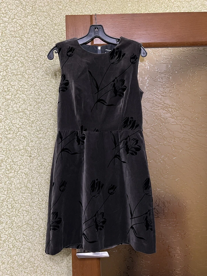 RARE SPORT MAX MARA CODE VELOUR FLOWERS ART SOLID WOMANS GRAY DRESS SIZE 8US - Image 1 of 4
