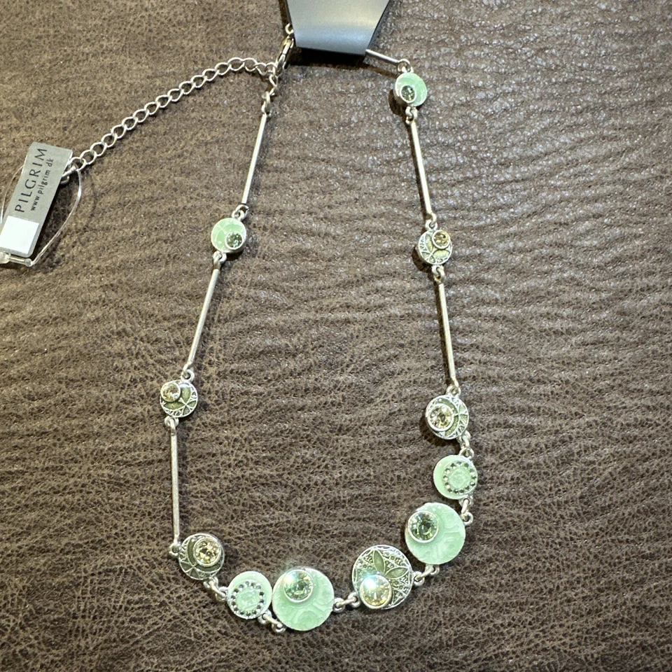 Collar Peregrino Joyería Cristal Swarovski Verde Cobre Foto 1 de 2