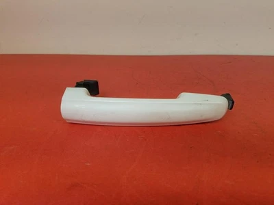 2014 SUZUKI SX4 5 DOOR HATCHBACK DRIVERS REAR DOOR HANDLE WHITE - Изображение 1 из 4
