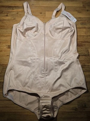 Triumph trouser corselet Doreen + cotton BSZ 01, size 110 C, skin, new + tags * vintage - Image 1 of 4