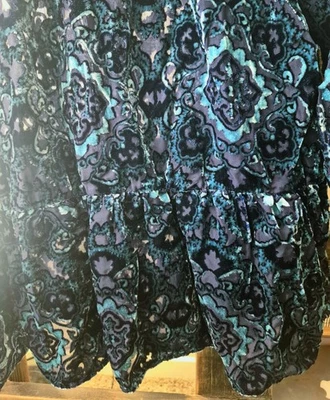 Blusa XL Burnout Veludo Top Natal Férias Mangas Puff Peplum Frente Buraco da Frente - Imagem 1 de 3