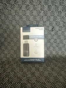 Insignia USB 3.2 SD and microSD Memory Card Reader - Black (NS-CRSA1) - Picture 1 of 2