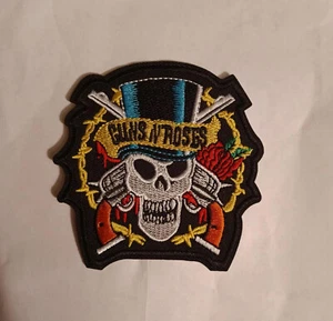 Guns and Roses Embroidered Iron On Patch - FREE SHIPPING! - Picture 1 of 3