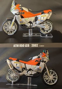 1/24 scale KTM 950 LC8 2002 F.Meoni Off-road Vehicle Dakar Rally Akrapovic - Picture 1 of 10