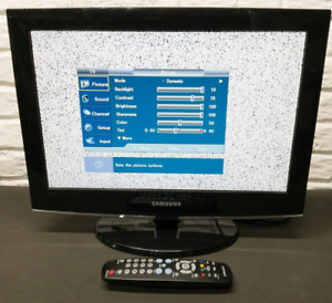 Samsung LN19A450C1D 19" LCD TV PC Retro Gaming Bedroom Kitchen RV 720p Remote