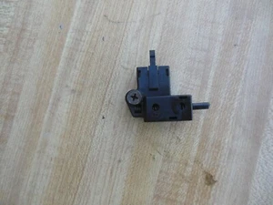 Interruptor de palanca de luz de freno delantero Kawasaki Vulcan 1500 VN1500 E Classic 1996-97 - Imagen 1 de 3