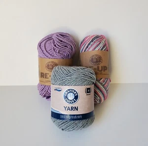 2 Lion Brand Yarns Re-Up 1 Artskills Purple Varigated & Gray 143 500 PA-6732 - Picture 1 of 16