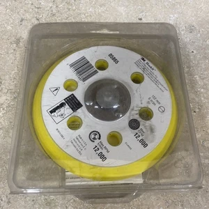 3M Hookit 05865 Low Profile Finishing Dust Control Clean Sanding Disc Pad, 6 in - Picture 1 of 6