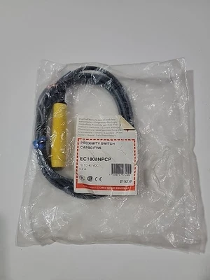 Carlo Gavazzi EC1808NPCP Proximity Switch Capacitive, Missing Mounting Nuts - Image 1 of 4