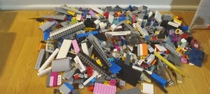 Legos 3 LBS Random Pieces - Picture 1 of 8
