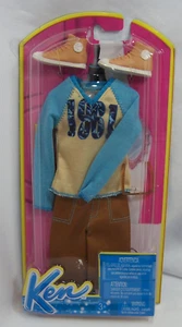 Neu Mattel Barbie Ken Fashion Set 1961 Baseball Shirt, Hose, Sneaker, Brille - Bild 1 von 5