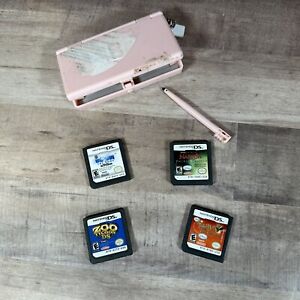 A Lot Of 4 Ds Games With Case. Wipeout, Zoo Tycoon, Narnia, Tinker Bell
