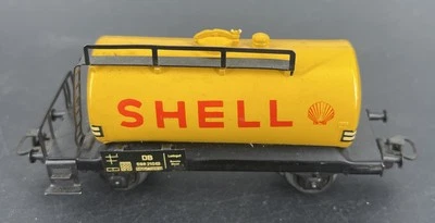 Marklin DB Shell Yellow Tank Car 4442 Excellent Condition No Box -  Clean - Image 1 of 4