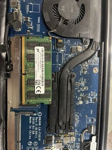 Micron 16GB 2RX8 PC4-2400T-SE1-11 RAM (MTA16ATF2G64HZ2G3E1) DELL Latitude 7490 - Picture 1 of 3