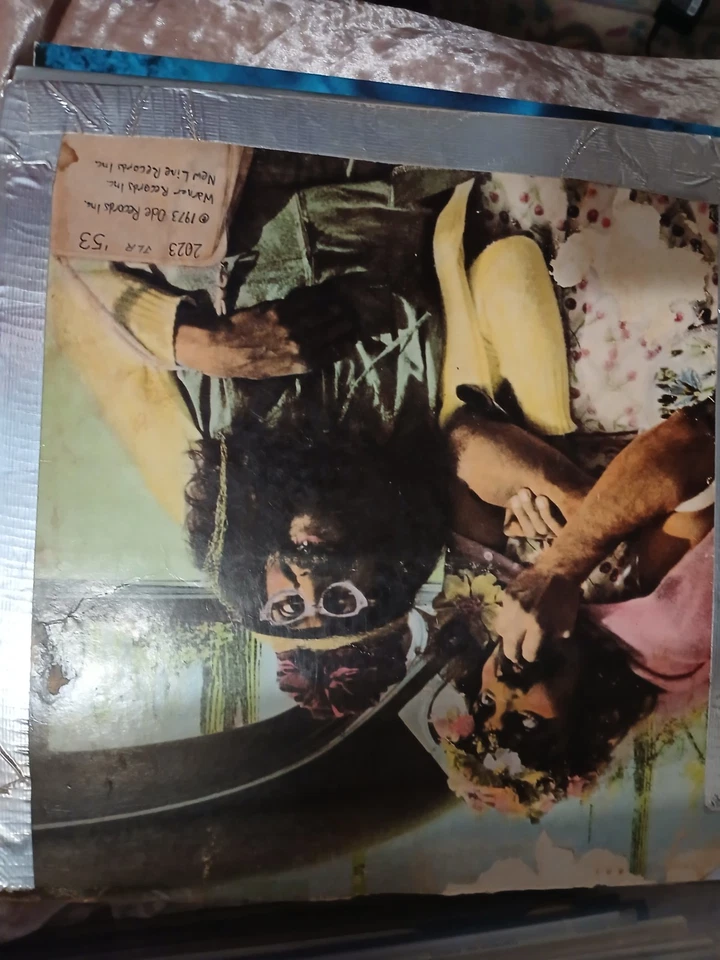 Cheech And Chong Los Cochinos Vinyl LP SP 77 019 cover is in bad shape  - Image 1 of 1