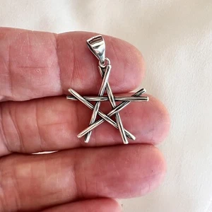 Ciondolo Pentagramma Wicca Ciondolo Pagano Rami Argento Sterling 925 Solido - Foto 1 di 6
