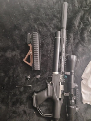 Cubierta de tanque de riel Umarex Notos Picatinny 185 mm de largo + adaptadores adicionales Mlok  Foto 1 de 4