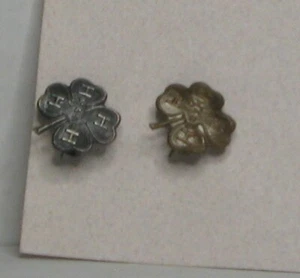 ZWEI VINTAGE 4 - H CLUB OF MASSACHUSETTS 4 BLÄTTRIGES KLEEBLATT ANSTECKNADELN - Bild 1 von 4