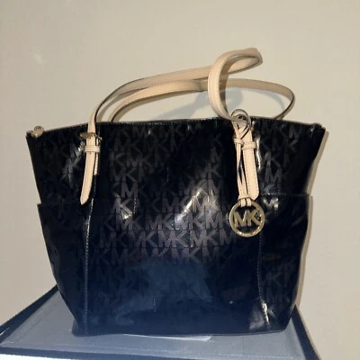 Michael Kors Black Patent Leather Handbag - Image 1 of 4