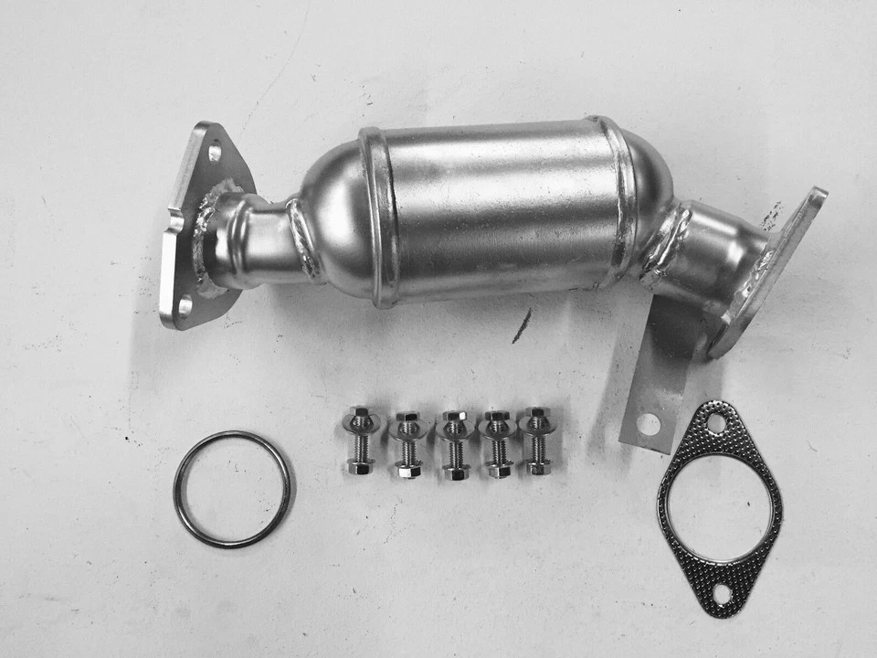 Fits 2007 2008 2009 2010 Saturn Outlook 3.6L V6 Driver Side Catalytic Converter Foto 1 de 1