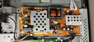 Netzteil für Phgilips TV SLC7 1E LA Model 26PFL3312/10 - Bild 1 von 2